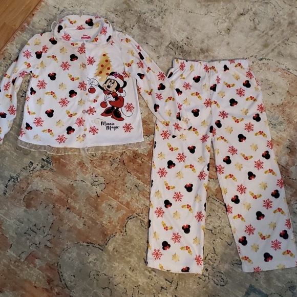 Disney junior minnie pajamas 5T - Picture 2 of 7
